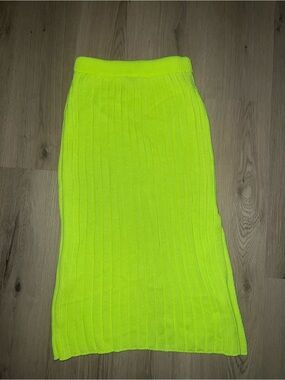 PrettyLittleThing Neon Lime Ribbed Knit Midi Skirt – Size 4 | Side Slit